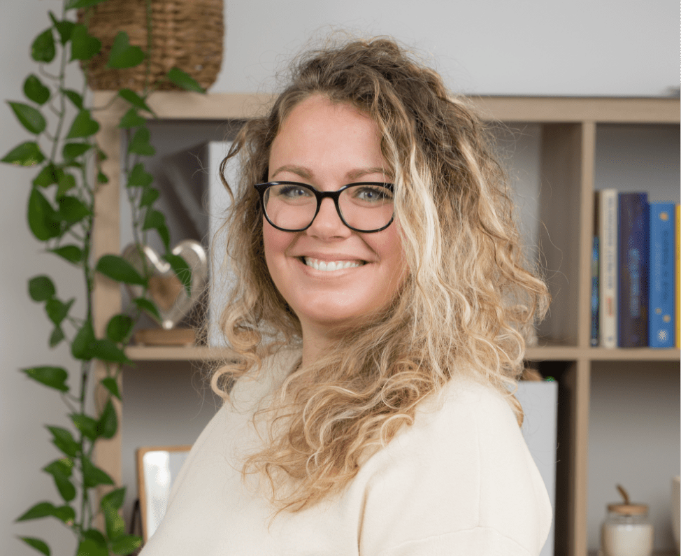 Zuzana Holešová-min